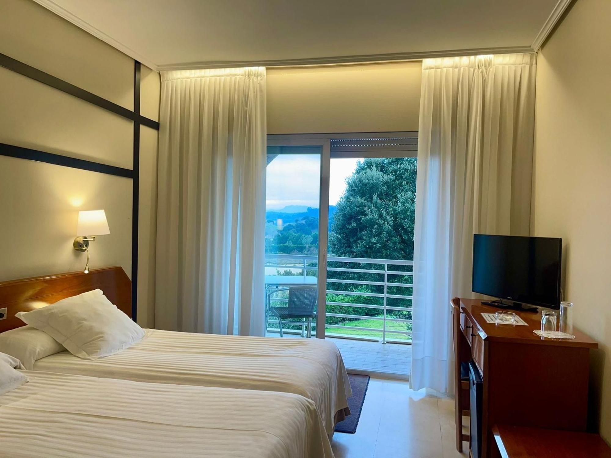 Hotel Olimpo Isla Plana